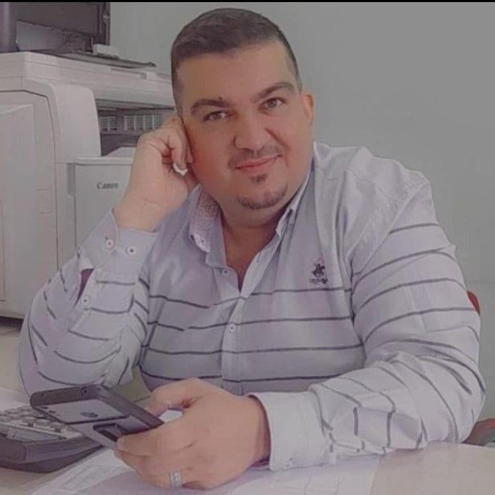 احسان اکبری